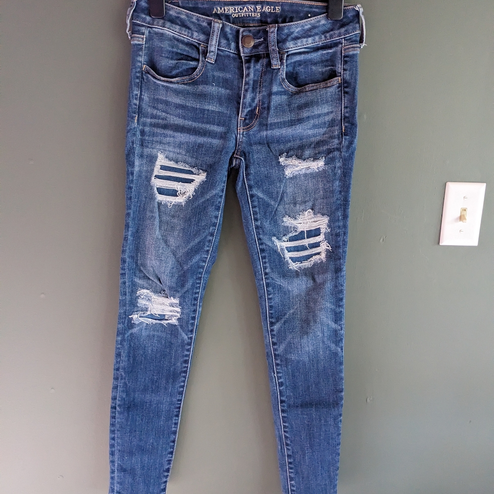 American Eagle Outfitters Women's Distressed Blue Skinny Jeans
